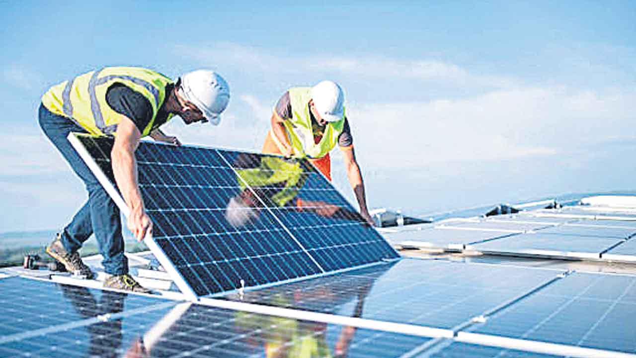 కోటి ఇండ్లకు సౌర విద్యుత్తు