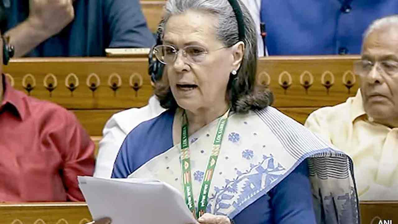 Sonia Gandhi: ఆ ముగ్గురికి భార‌త‌ర‌త్న ఇవ్వ‌డాన్ని స్వాగ‌తిస్తున్నా: సోనియా గాంధీ