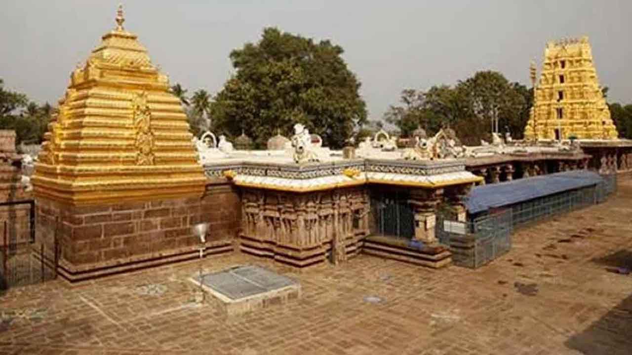 శ్రీశైలం ప్రసాదంలో ఎముక ప్రత్యక్షం అవాస్తవం