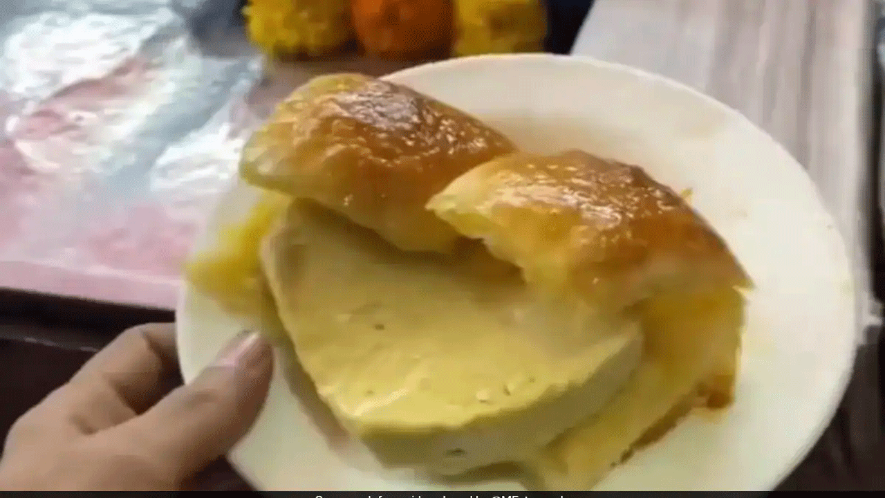 Viral Video | బ‌ట‌ర్ పావ్‌లో కుల్ఫీ స్ట‌ఫ్ చేసిన వీధి వ్యాపారి