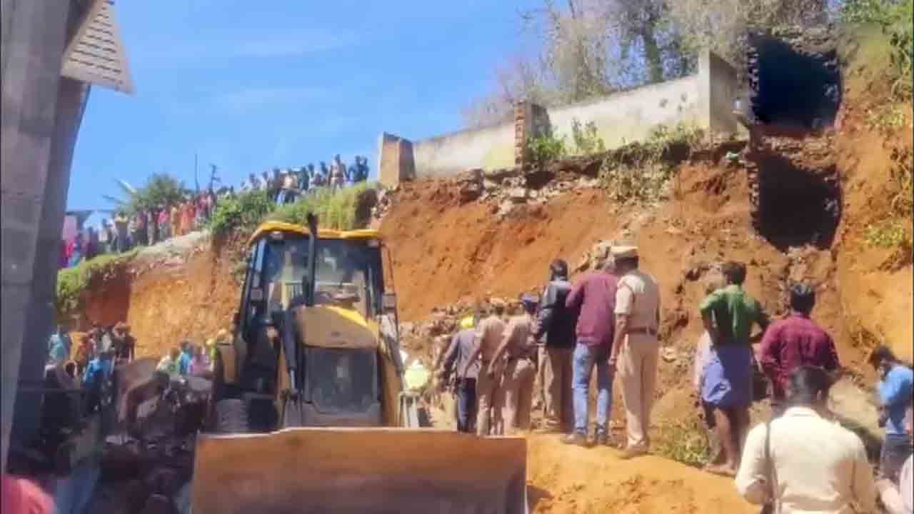 Tamil Nadu | ఊటీలో ఘోర ప్ర‌మాదం.. ఆరుగురు కార్మికులు మృతి