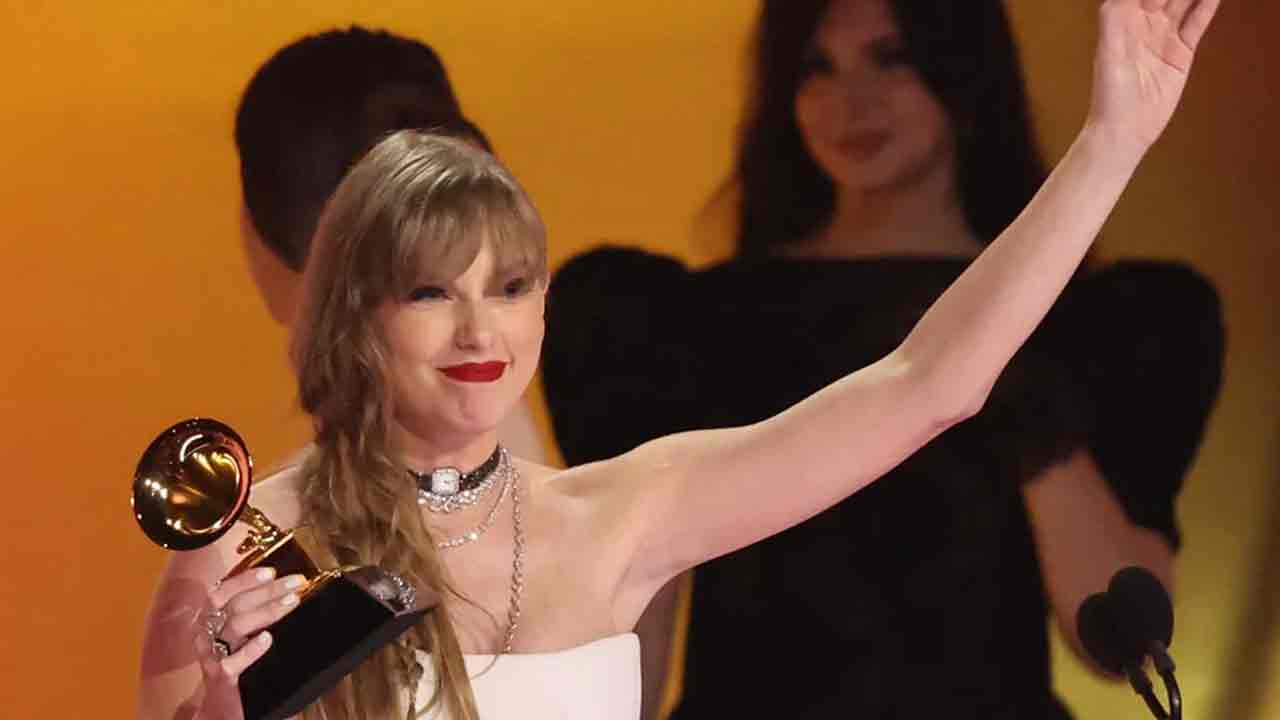 Taylor Swift: గ్రామీల్లో టేల‌ర్ స్విఫ్ట్ రికార్డు.. నాలుగోసారి బెస్ట్ ఆల్బ‌మ్ అవార్డు