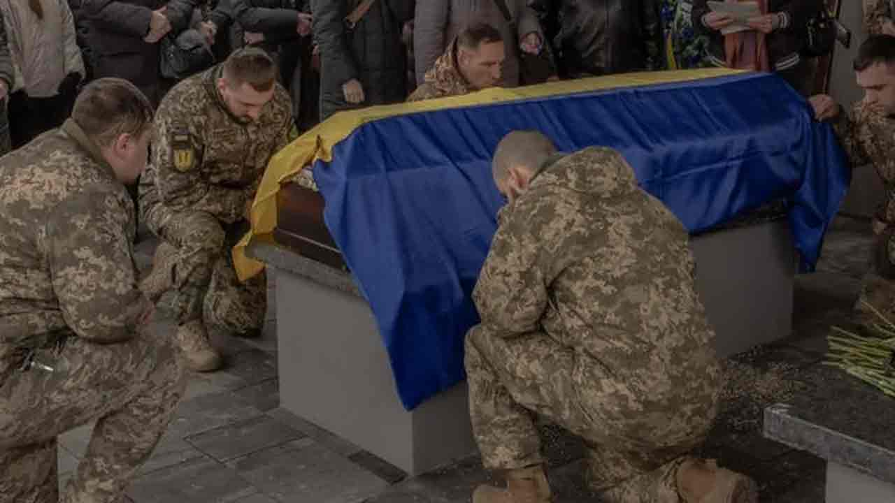 Zelensky: 31,000 మంది ఉక్రెయిన్ సైనికులు మృతి :  జెలెన్‌స్కీ