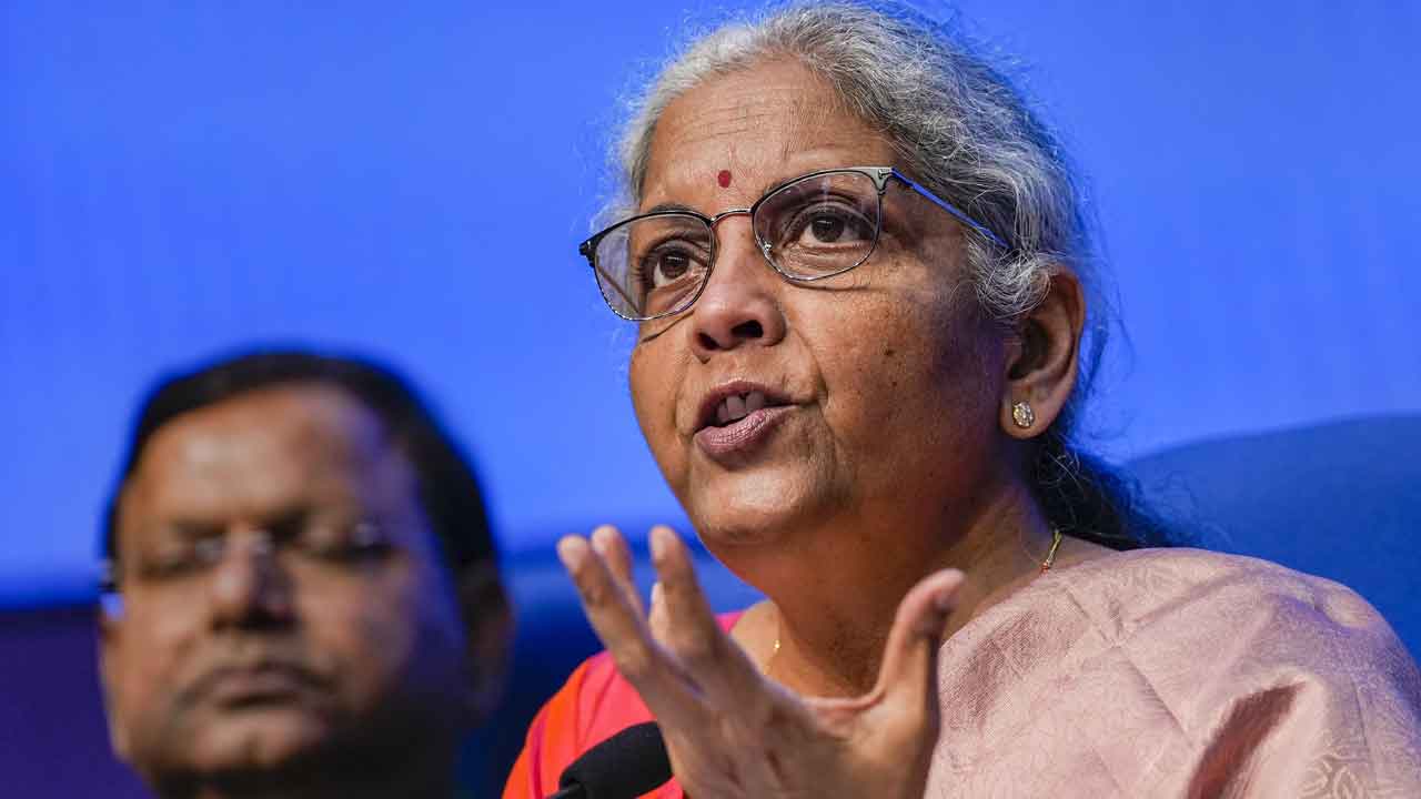 5.1 శాతానికి ద్రవ్యలోటు కట్టడి!