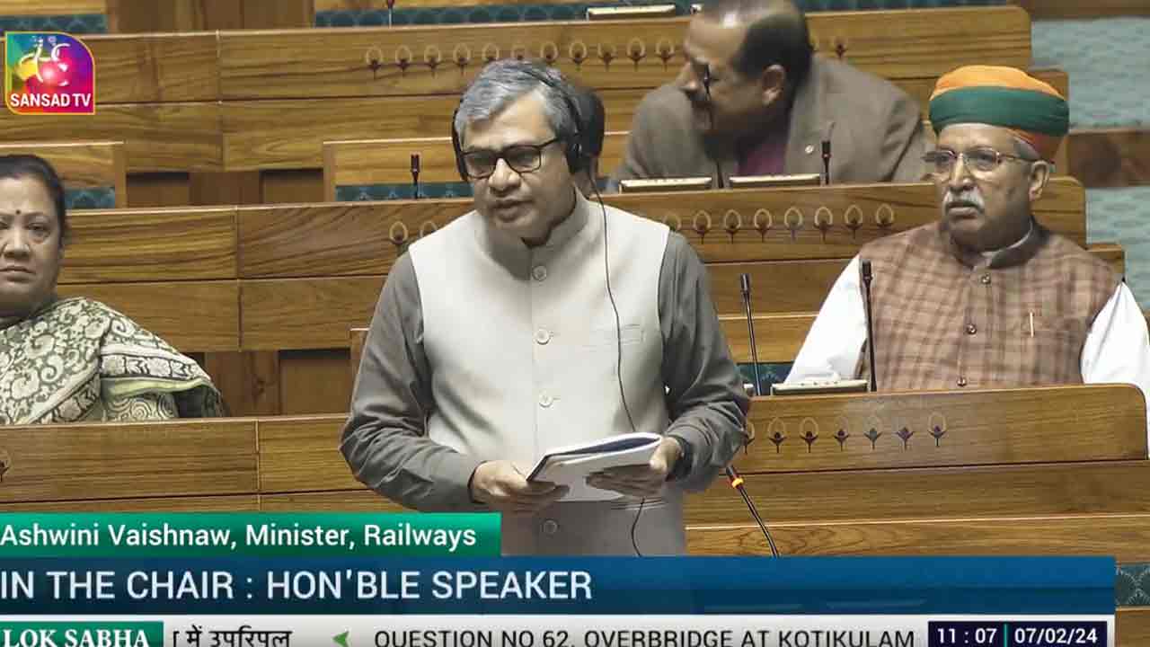 Sabari Rail Project: శ‌బ‌రిమ‌ల రైల్వే ప్రాజెక్టు కోసం రెండు మార్గాలు ప‌రిశీలిస్తున్నాం: కేంద్ర మంత్రి వైష్ణ‌వ్‌