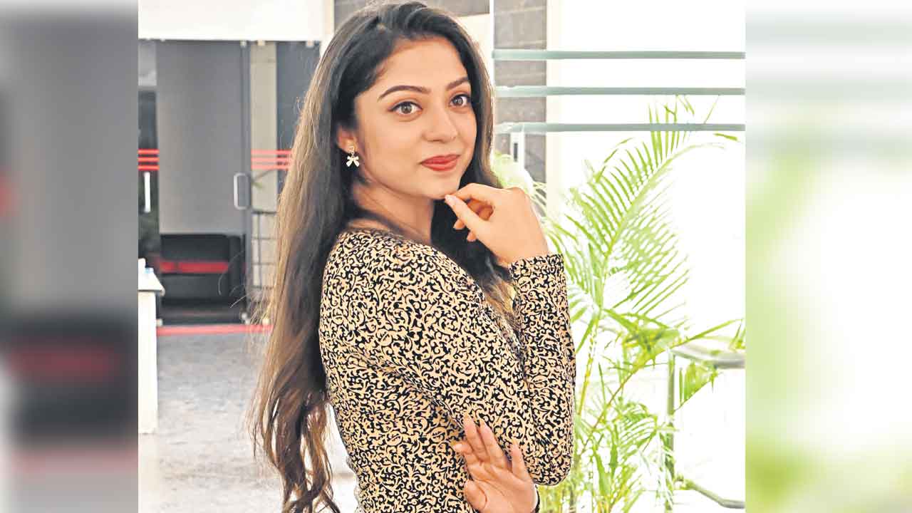 అమ్మాయి పేరు.. వర్ష