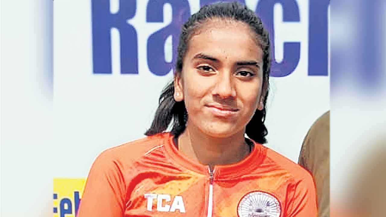 Varsha Reddy | జాతీయ స్కూల్‌గేమ్స్‌ సైక్లింగ్‌ చాంపియన్‌షిప్‌లో వర్షకు కాంస్యం