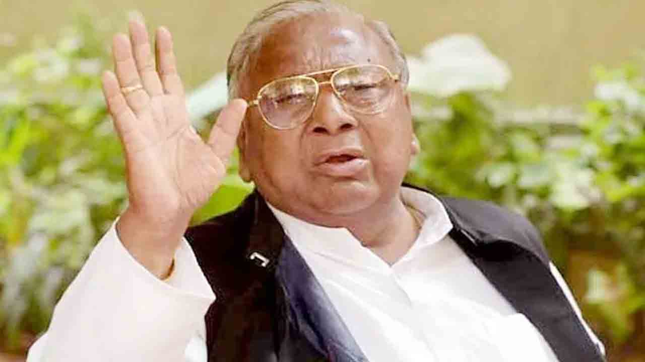 V Hanumantha Rao | ఖ‌మ్మం ఎంపీగా పోటీ చేసి తీరుతాను.. తేల్చిచెప్పిన వి హ‌నుమంత‌రావు