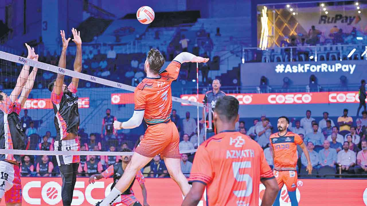 PVL | ప్రైమ్ వాలీబాల్ లీగ్లో బ్లాక్హాక్స్ బోణీ.. ముంబైపై హైదరాబాద్ ఘన విజయం