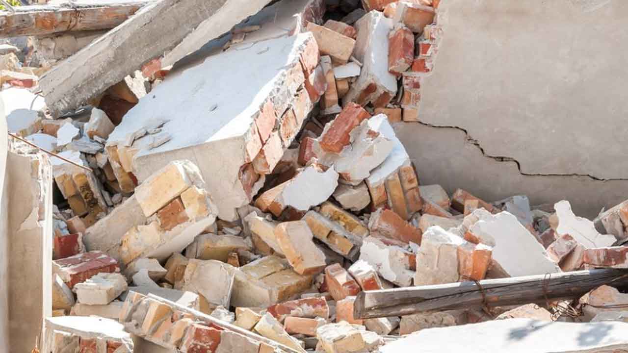 Wall collapsed | భీమ్ నగర్ కాలనీలో విషాదం.. ఇంటి గోడ కూలి ముగ్గురికి తీవ్ర గాయాలు