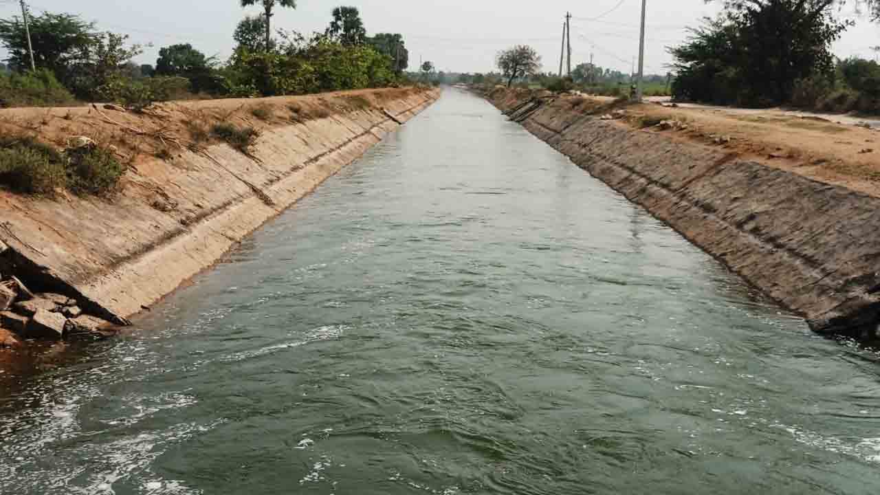 మూసీ కాల్వలకు నీటి విడుదల