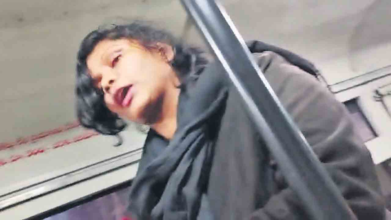 Hyderabad | చిల్లర లేదన్నందుకు కండక్టర్‌పై దాడి