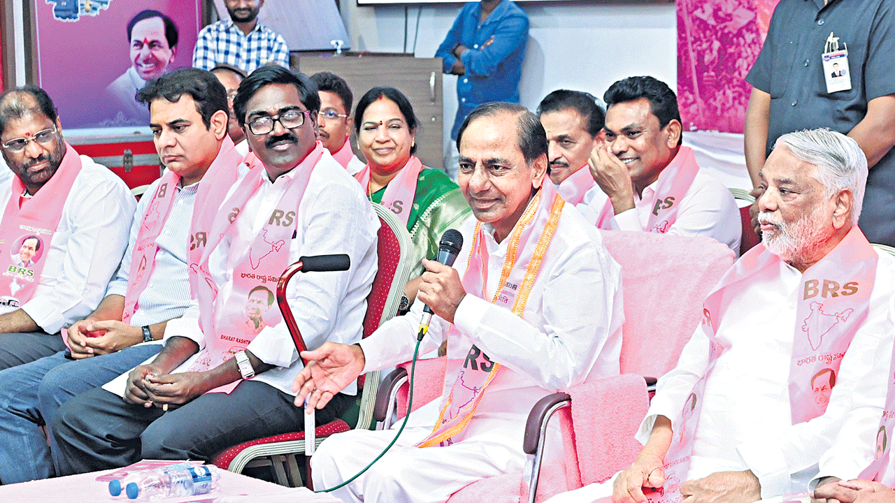 KCR | వసూల్‌ కాంగ్రెస్‌.. అధికారంలోకి రాగానే అరాచకం మొదలు: కేసీఆర్‌