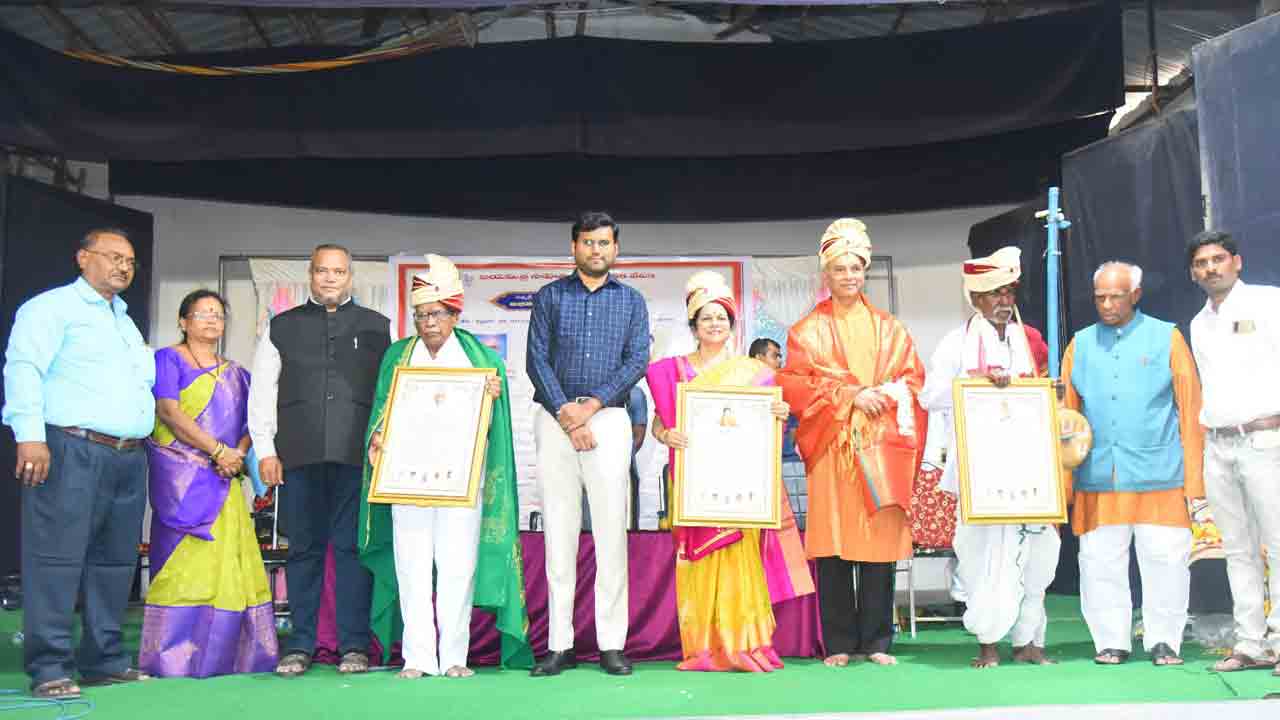 పద్మశ్రీ అవార్డు గ్రహీతలకు సన్మానం