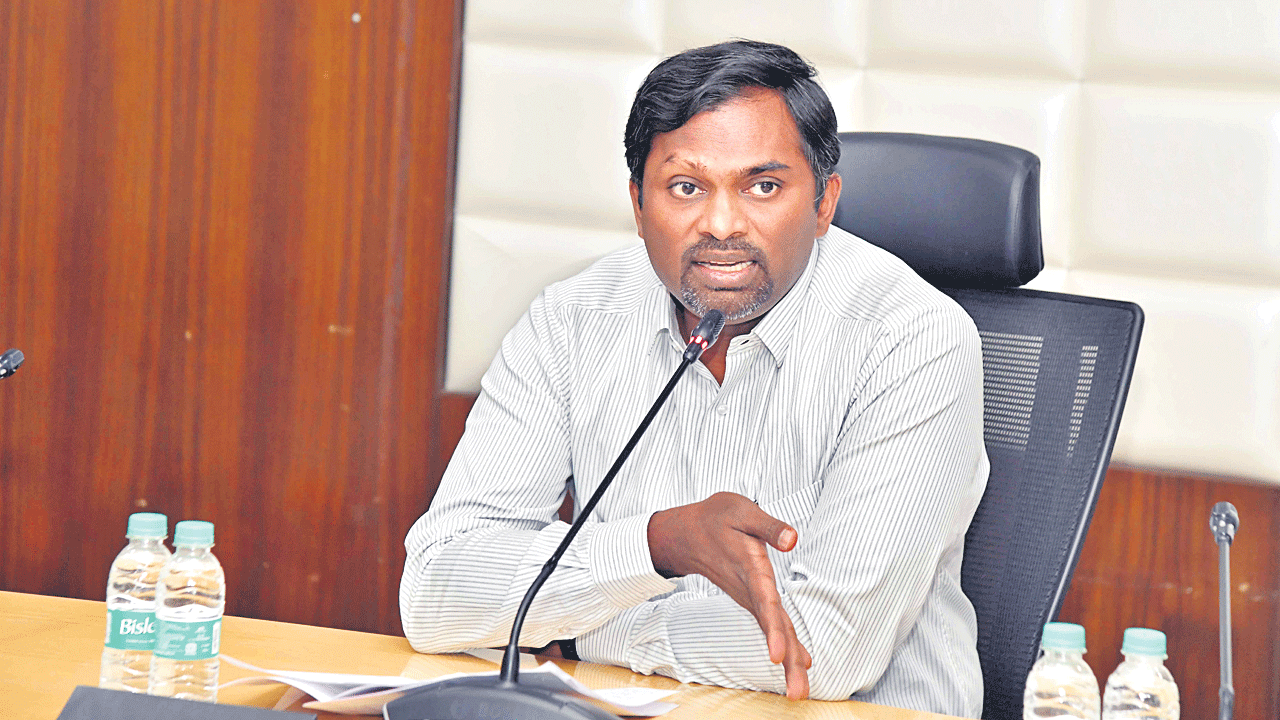 ఎన్నికలు పారదర్శకంగా నిర్వహించాలి