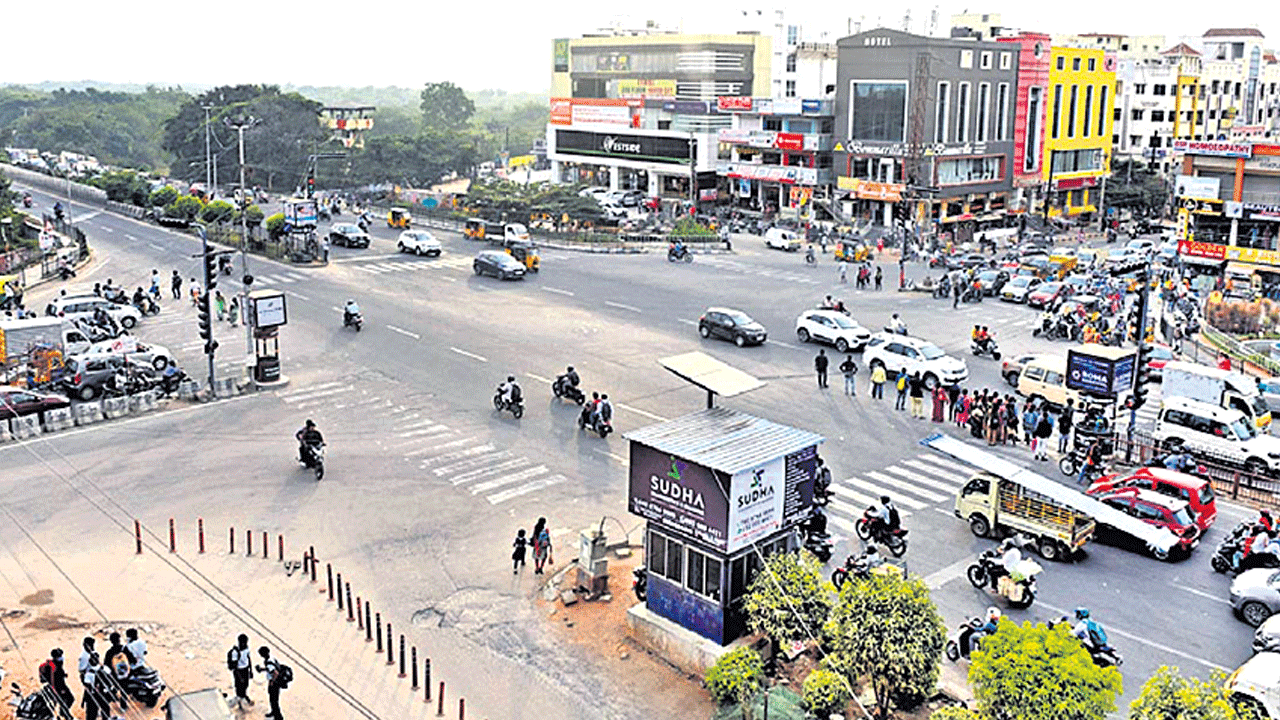 ఎన్నికల వేళ.. హైడ్రామా!