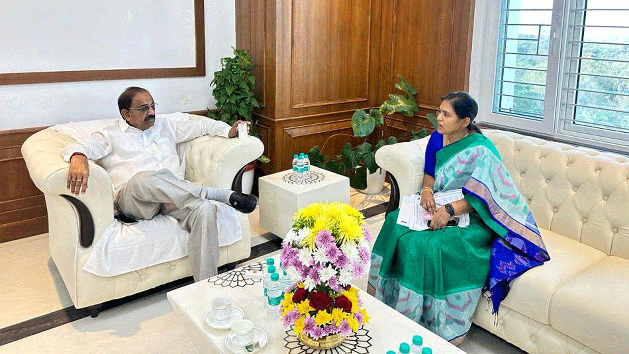 రైతుల పంటలను అంచనా వేయాలి