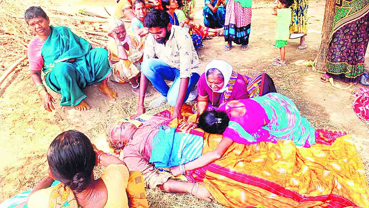 భగీరథ ప్రయత్నంలో బతుకు చితికి..