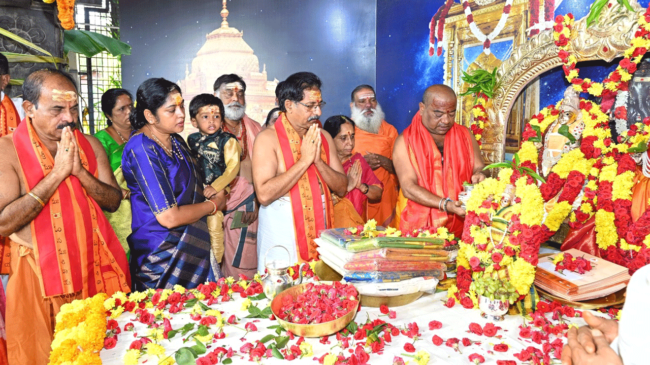 శ్రీగిరిలో మహాశివరాత్రి ఉత్సవాలు షురూ..