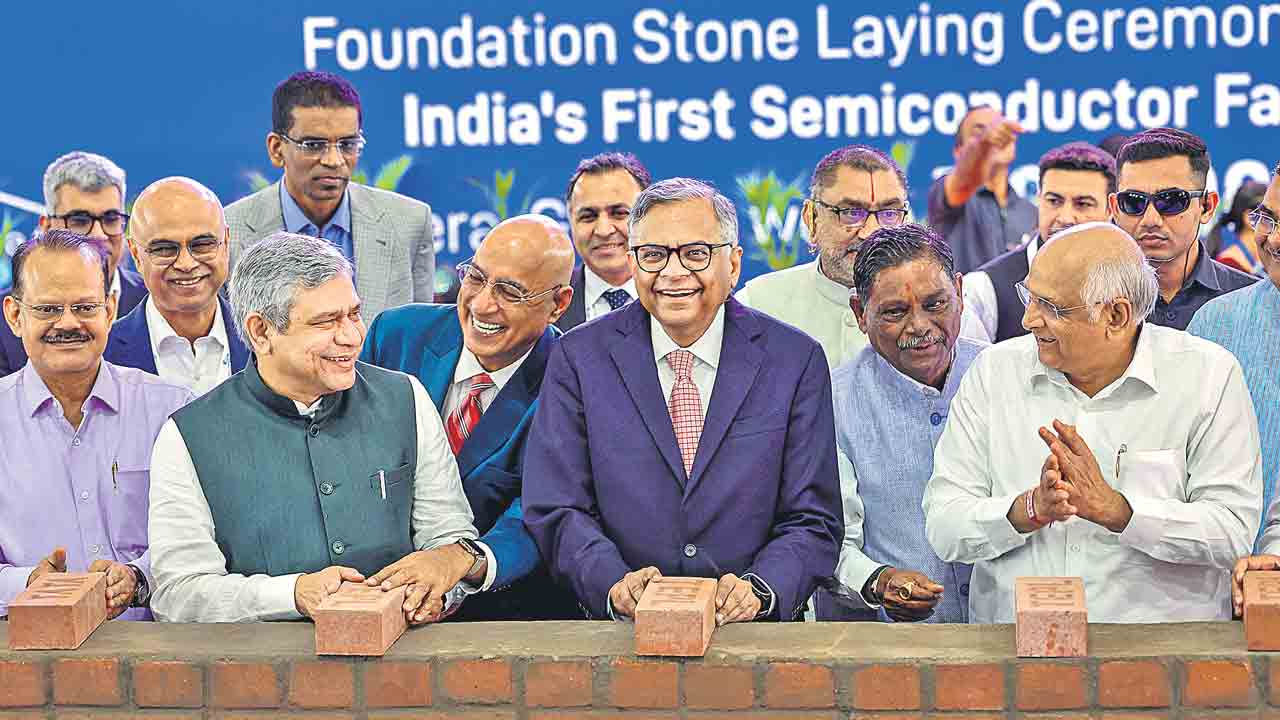 TATA | చిప్‌ ప్లాంట్‌తో 72 వేల మందికి ఉపాధి: టాటా సన్స్‌ చైర్మన్‌ ఎన్‌ చంద్రశేఖరన్‌