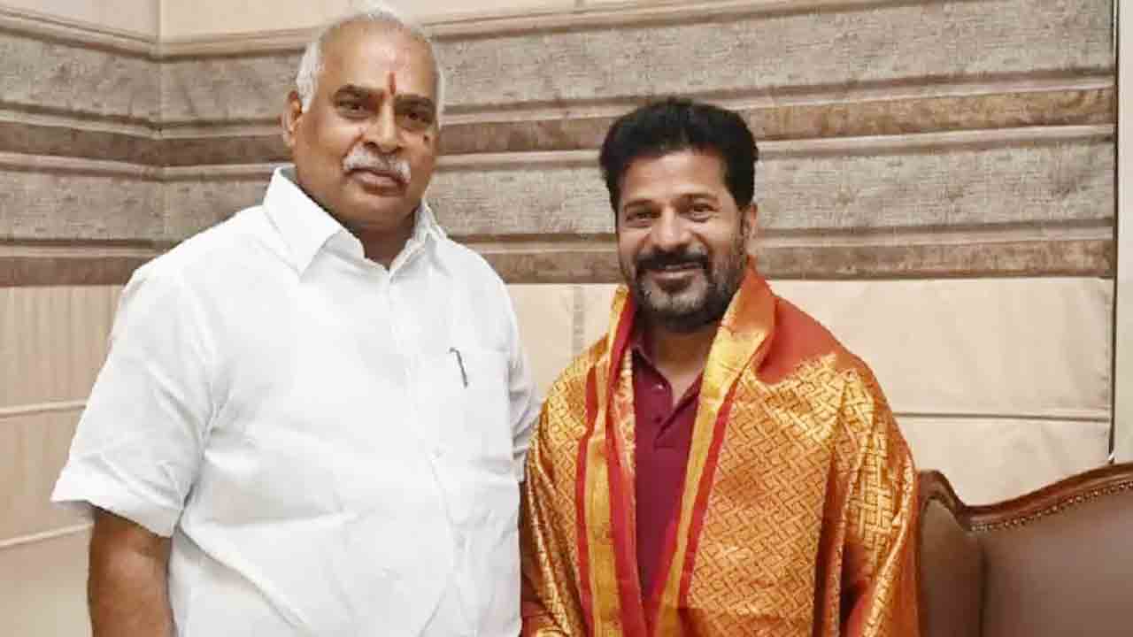 కాంగ్రెస్‌లోకి మాజీ ఎమ్మెల్యే కోనేరు కోనప్ప