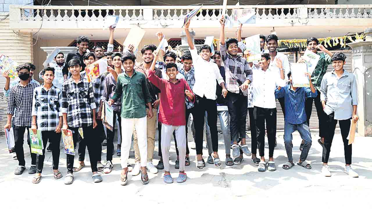 బైబై.. వెళ్లొస్తాం