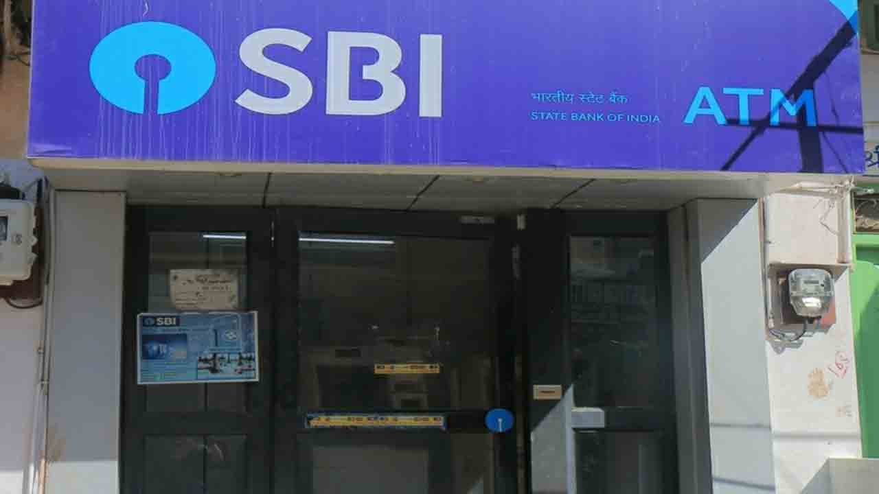 ఏటీఎంలో 20 లక్షలు చోరీ