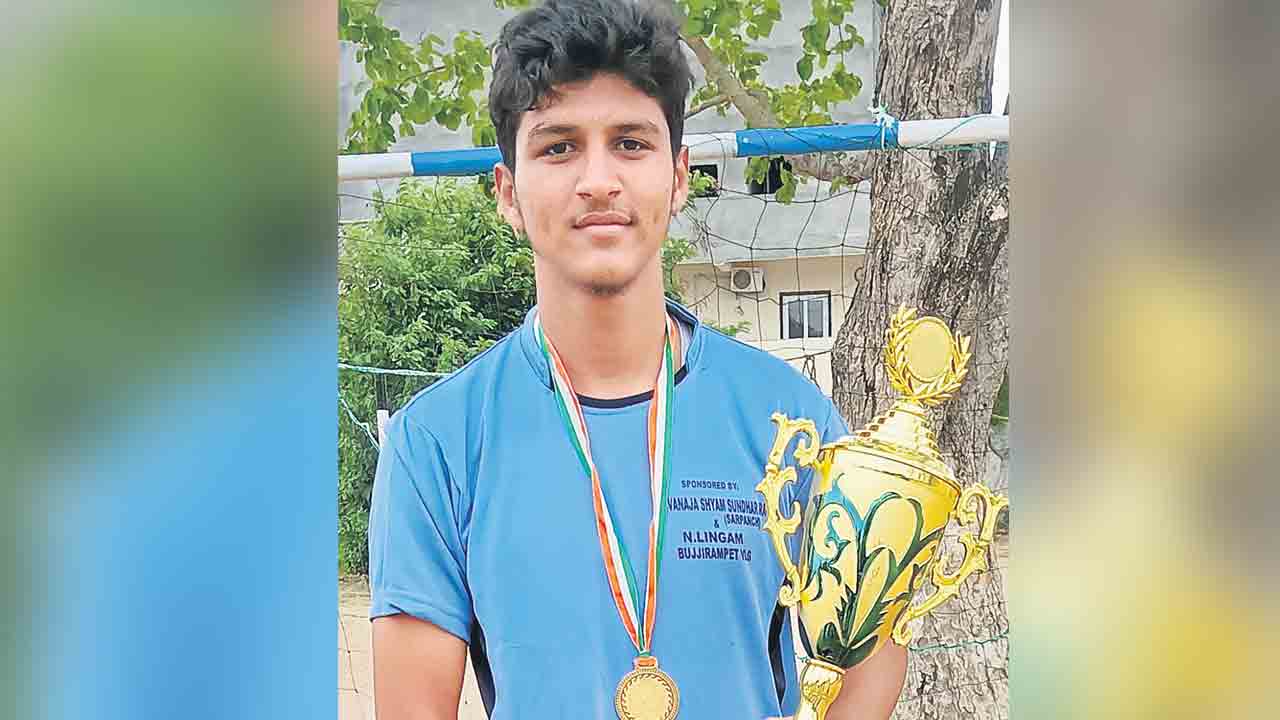 జాతీయ హ్యాండ్‌బాల్‌ పోటీలకు అజార్‌ హుస్సేన్‌