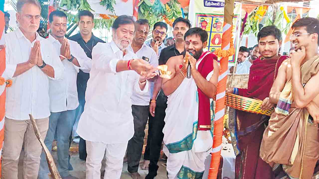 ఆలయ అభివృద్ధ్దికి కృషి