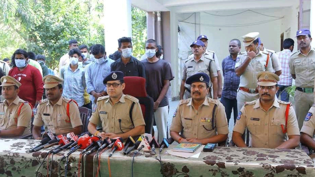 ‘గంజాయి’పై ఉక్కుపాదం మోపుతాం