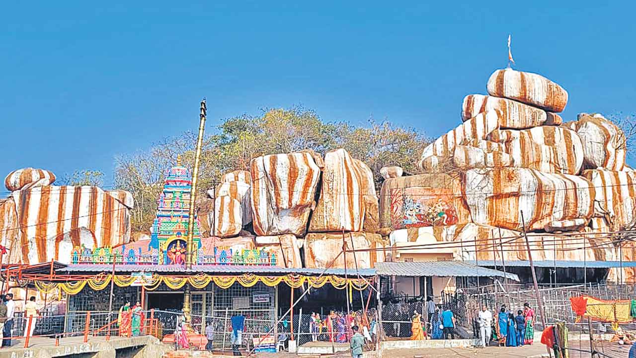 రేపటి నుంచి ఏడుపాయల జాతర