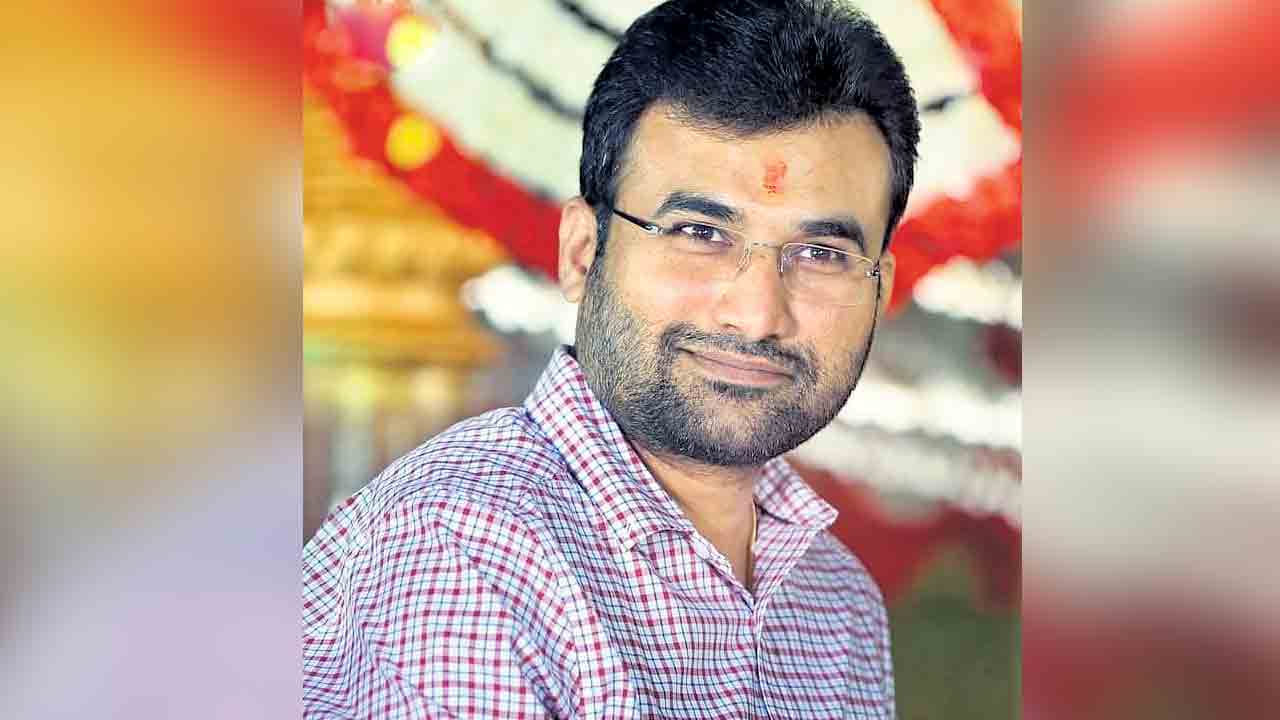 డీసీసీబీ చైర్మన్‌ భాస్కర్‌రెడ్డి రాజీనామా