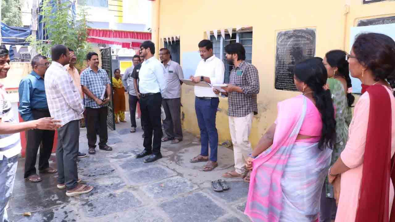 మౌలిక వసతులు కల్పించాలి