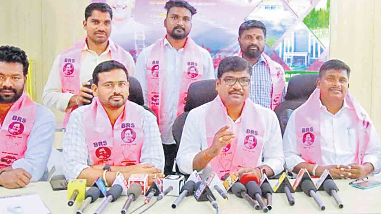 భారీ మెజార్టీతో గెలిపిస్తాం