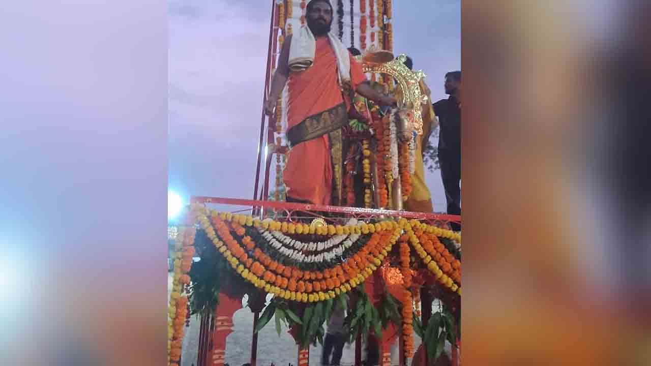 కనులపండువగా కందూరు రామలింగేశ్వరస్వామి ఊరేగింపు