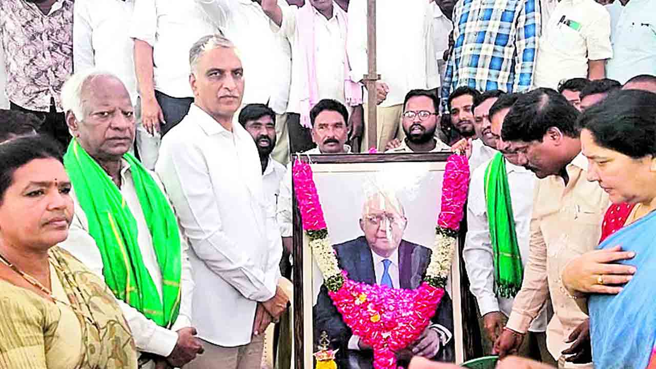 డాక్టర్ సాబ్ సేవలు మరువలేనివి
