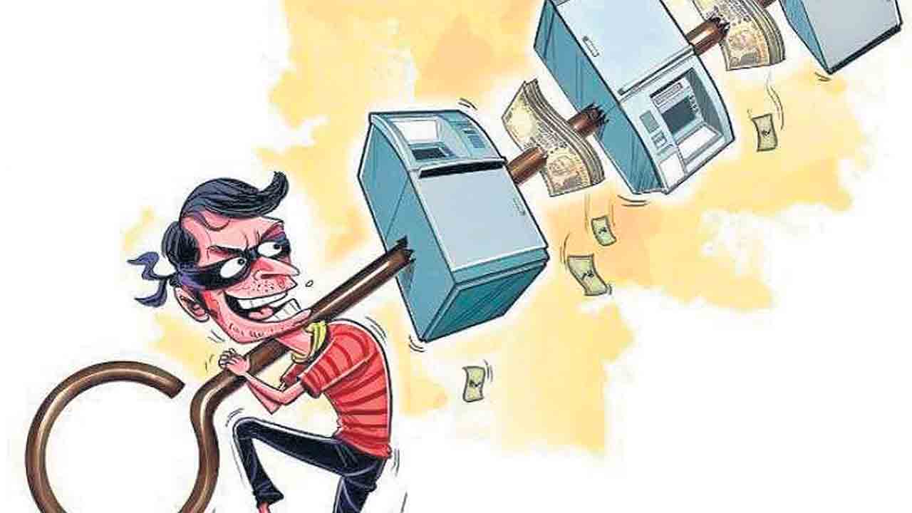 ఏటీఎంల భద్రత గాలికి