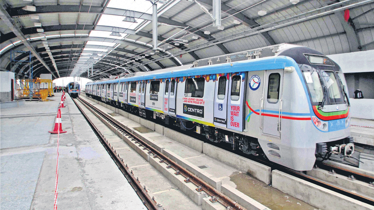 Hyderabad Metro | కోడ్‌ వచ్చేలోపే మెట్రో రెండో దశకు శంకుస్థాపన.. ఎన్నికల్లో లబ్ధి కోసమే!