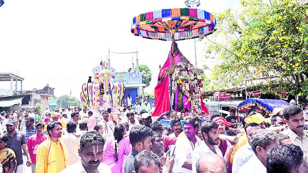 మార్మోగిన గోవింద నామస్మరణ