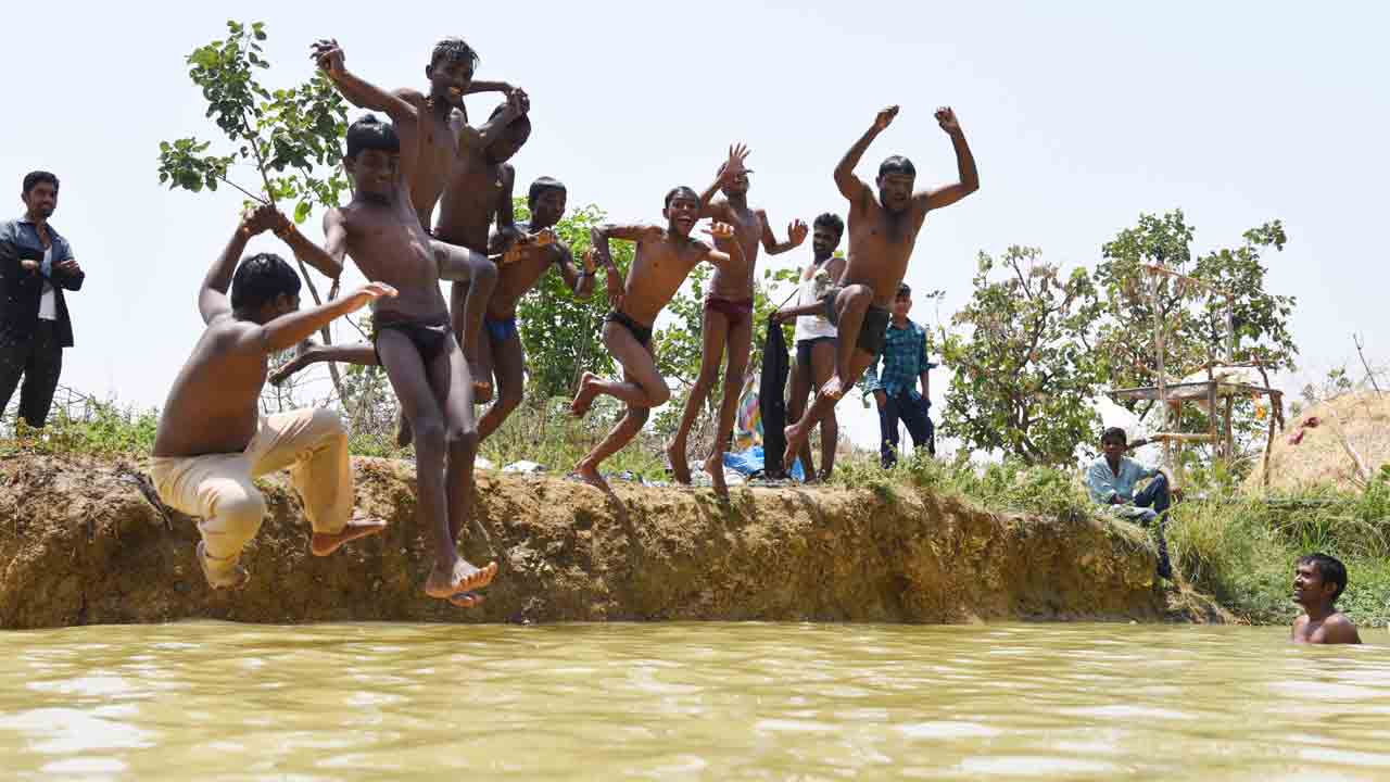 ఈత.. గుండెకోత