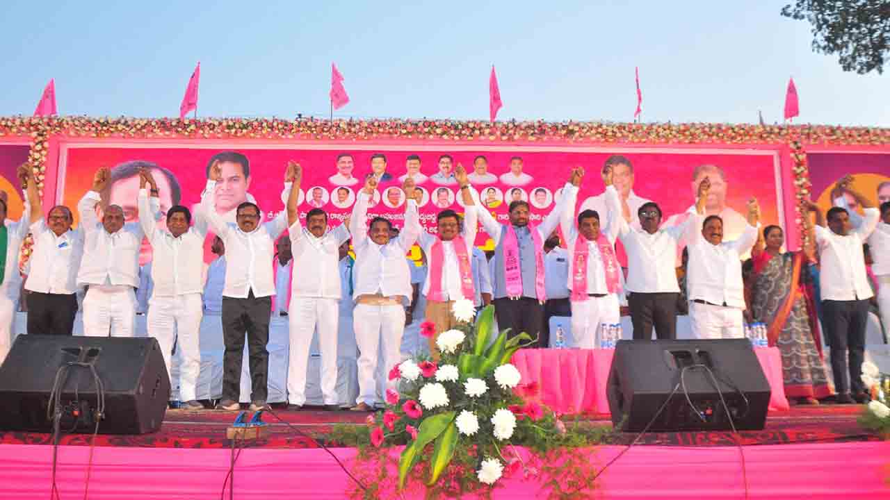 బీసీలను ఎదగనిచ్చింది కేసీఆర్‌ ప్రభుత్వమే