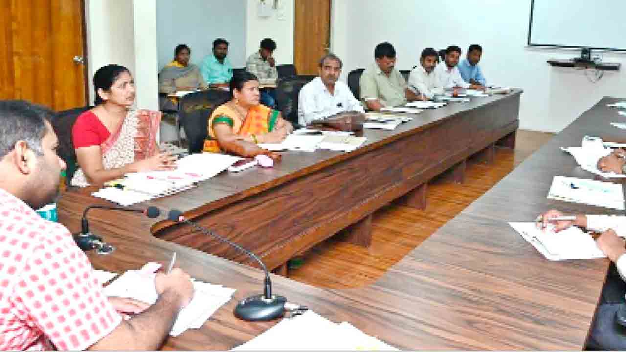 బయోమెట్రిక్‌ను పకడ్బందీగా అమలు చేయాలి