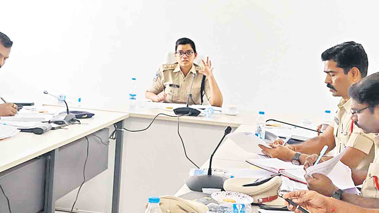 ఎన్నికలను పకడ్బందీగా నిర్వహించాలి