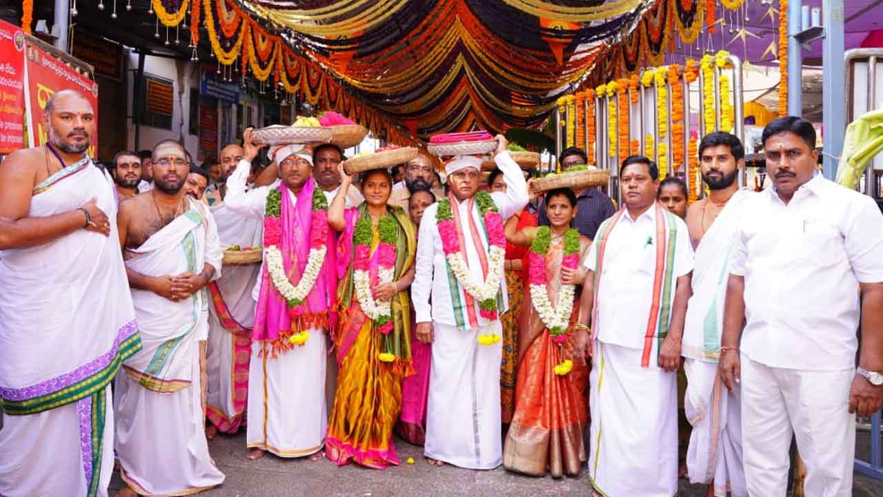 శ్రీశైలం.. ఉత్సవ శోభితం