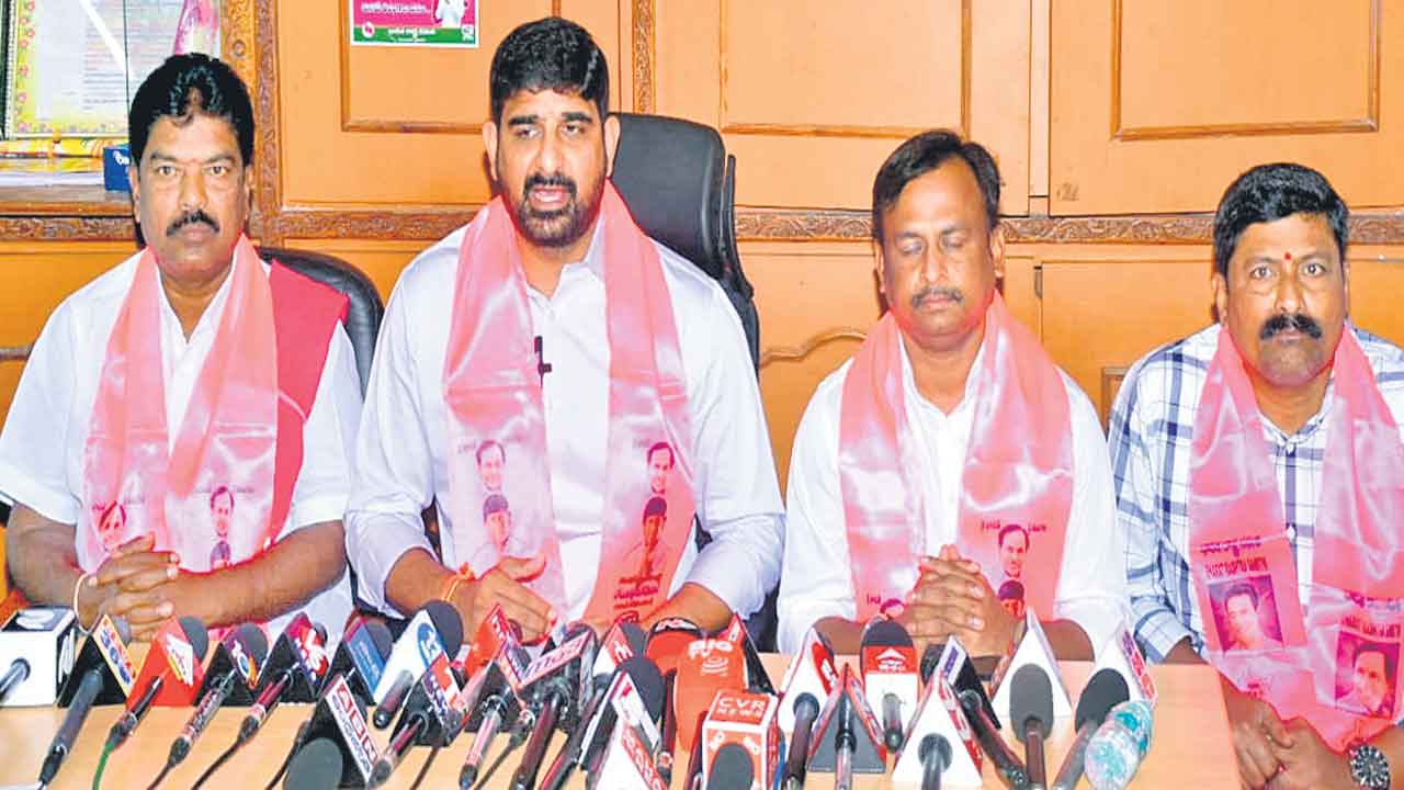 ఆవేశం స్టార్‌ పొన్నం