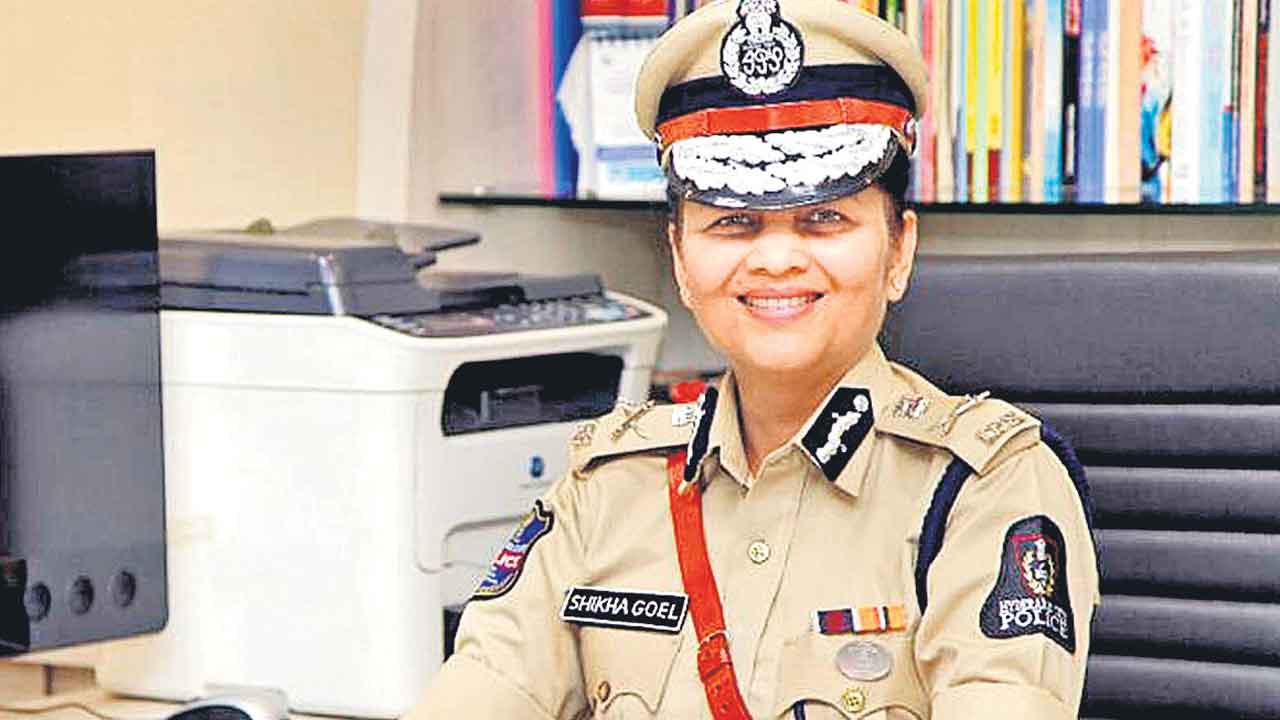 బాధితుల ఖాతాల్లోకి ‘సైబర్‌ క్రైమ్‌’ డబ్బు