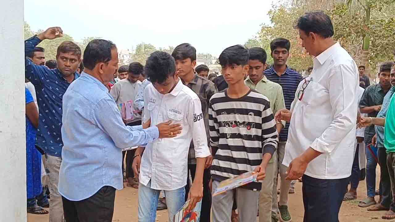 ప్రశాంతంగా టెన్త్‌ పరీక్షలు ప్రారంభం