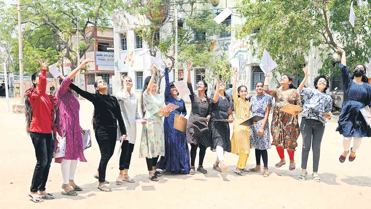 ముగిసిన ‘పది’ పరీక్షలు