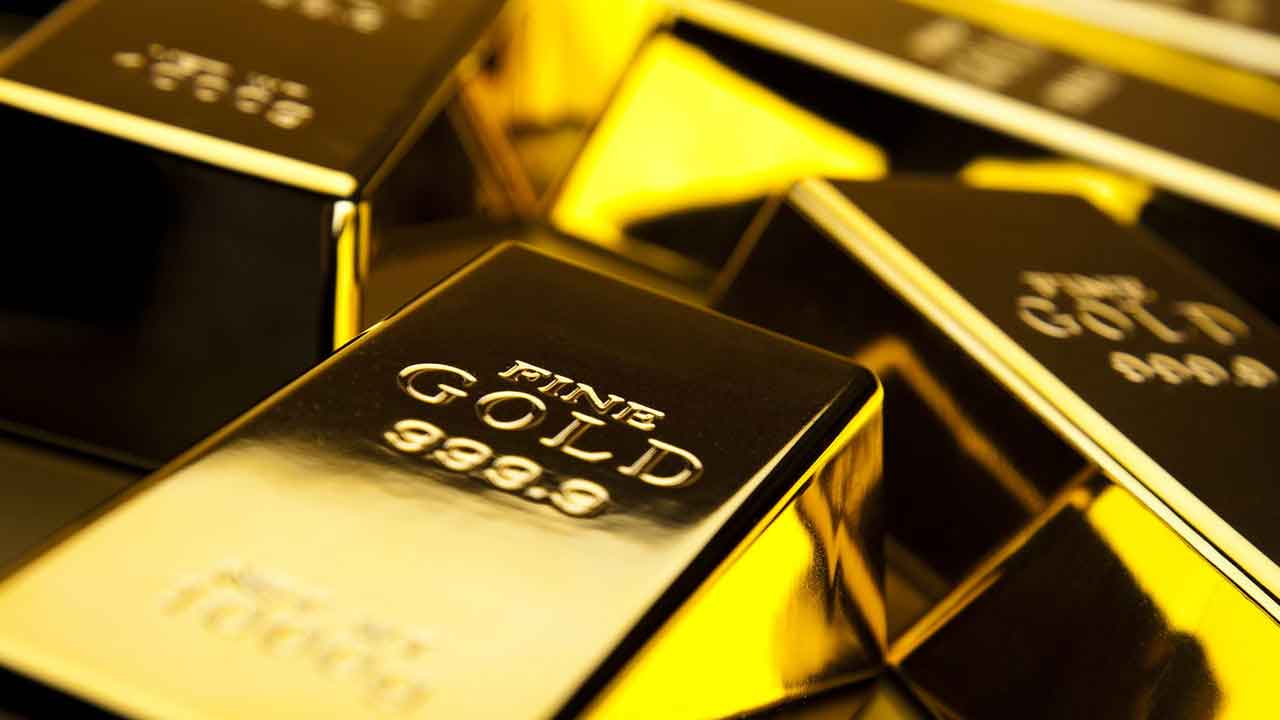 Gold price | కొండ దిగుతున్న బంగారం ధర..!