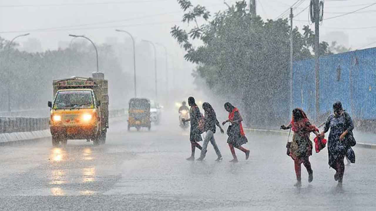 Weather Update | తెలంగాణకు ఎల్లో అలర్ట్‌.. నాలుగురోజుల పాటు పలు జిల్లాల్లో భారీ వర్షాలు